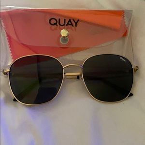 Quay jezabell smoke lens